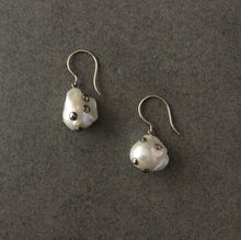 Load image into Gallery viewer, French Wire Earrings