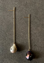 Load image into Gallery viewer, Mixed Pearl Long Straight Line Drop Green Gold Earrings