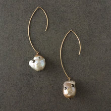 Load image into Gallery viewer, Pearl Curve Line Drop Earrings
