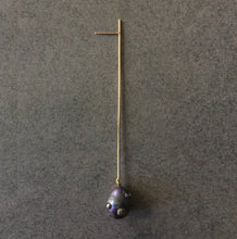 Load image into Gallery viewer, Single Pearl Long Straight Line Drop Earring