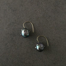 Load image into Gallery viewer, Arch Drop Earrings