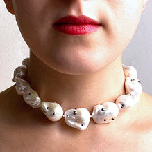 Load image into Gallery viewer, Large White Pearl Choker Necklace