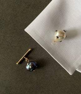 Barbell Mixed Baroque Pearl Cuff Links in 18K Gold